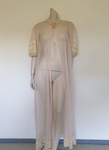 Vintage sheer peach robe or peignoir, long with puffy lace sleeves - Large
