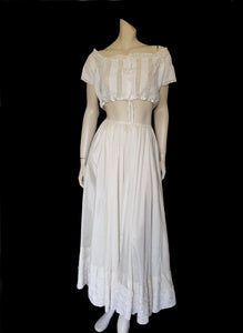 1950s ivory taffeta petticoat skirt with  lace trim small
