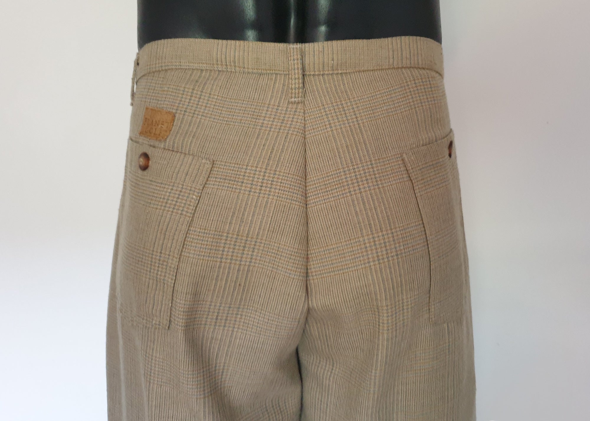 1980s vintage beige check golf pants by planet golf extra large