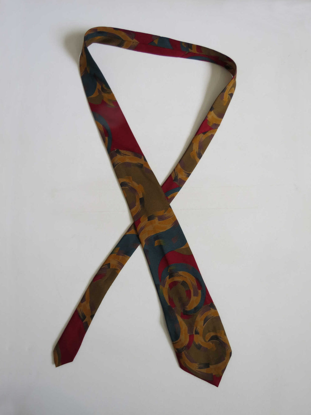 1980s vintage necktie colorful swirl tie