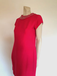 Hot pink fuchsia dress with round beaded collar 1960s - Bust 87cm small