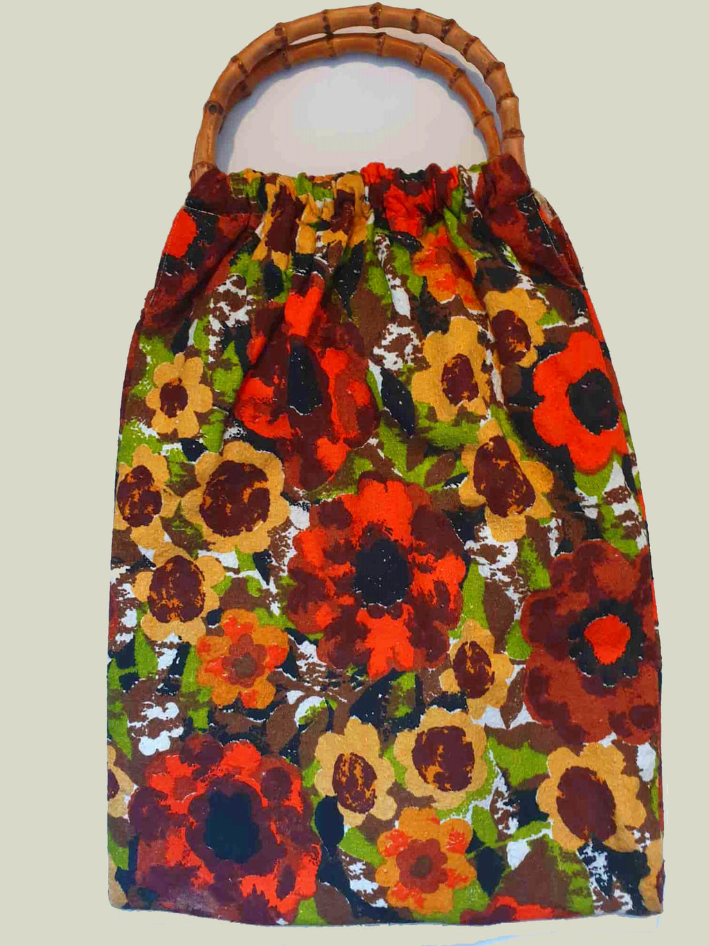 1960s vintage  bright floral beach bag with wooden handles