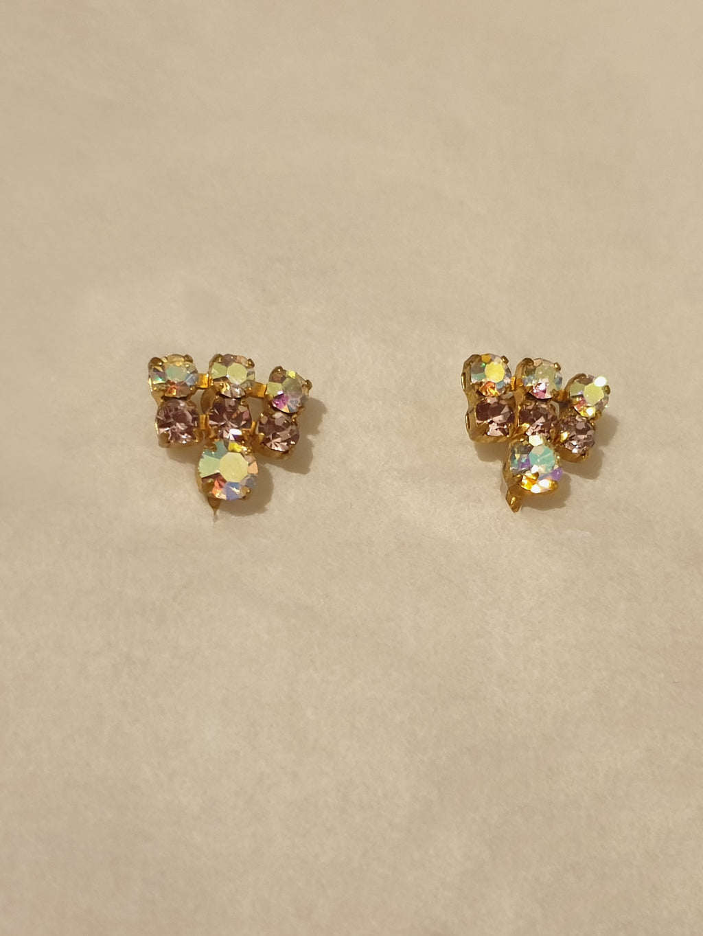 1950s vintage aurora borealis crystal screw back earrings