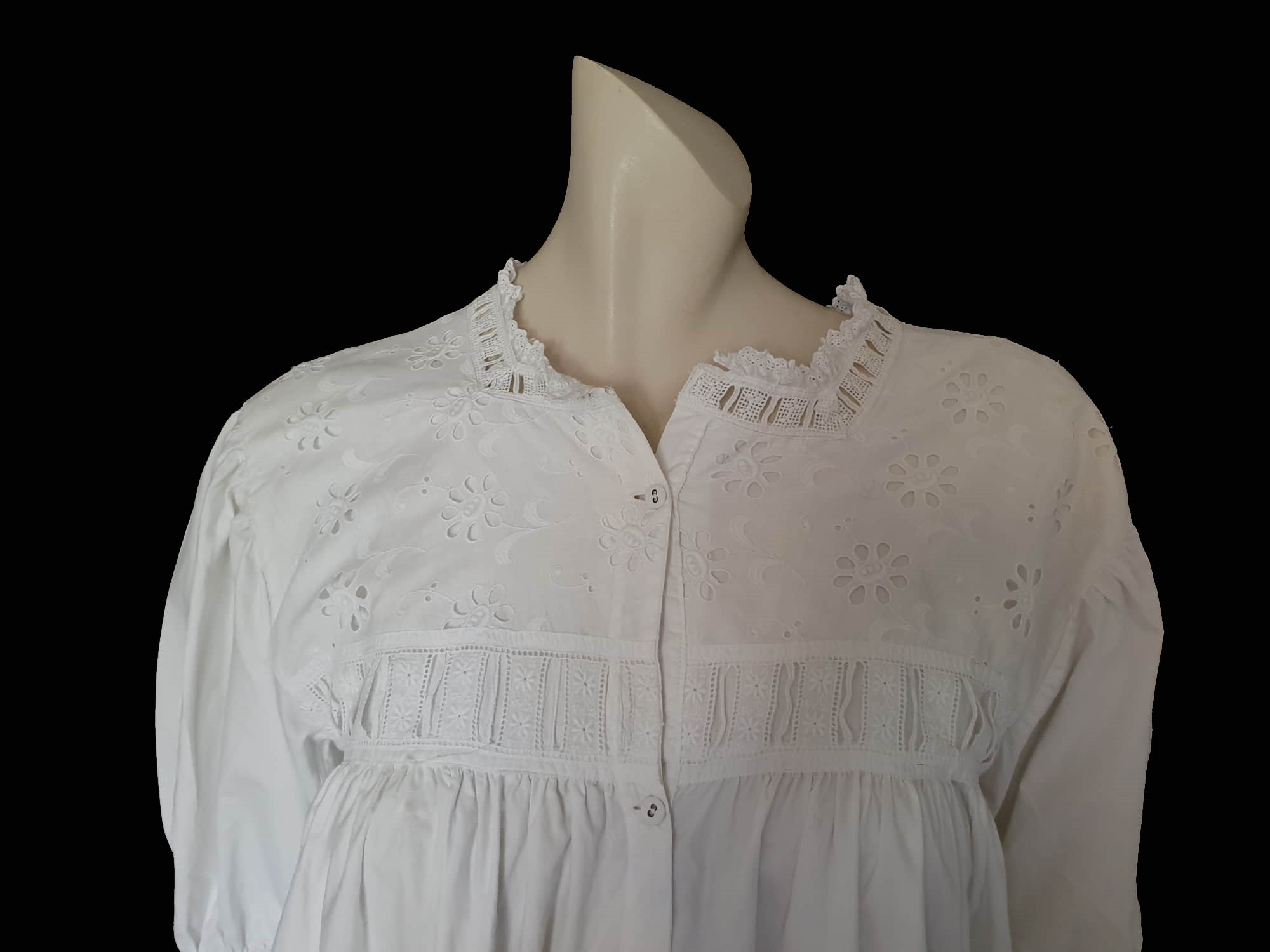 antique vintage night dress with broderie anglaise cottagecore medium
