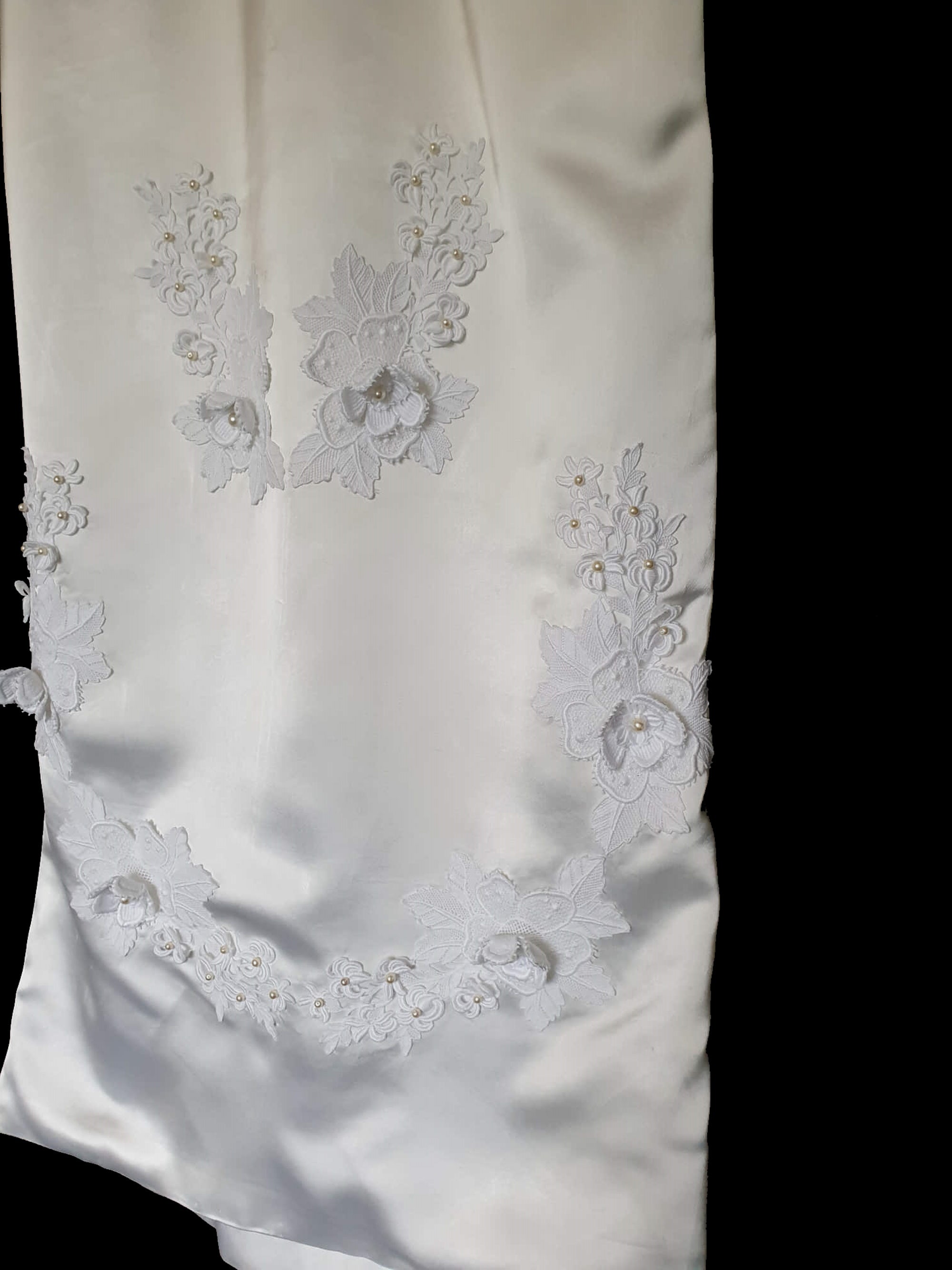 1960s 1970s satin wedding gown with long train embellished with guipure lace and pearl beading Small