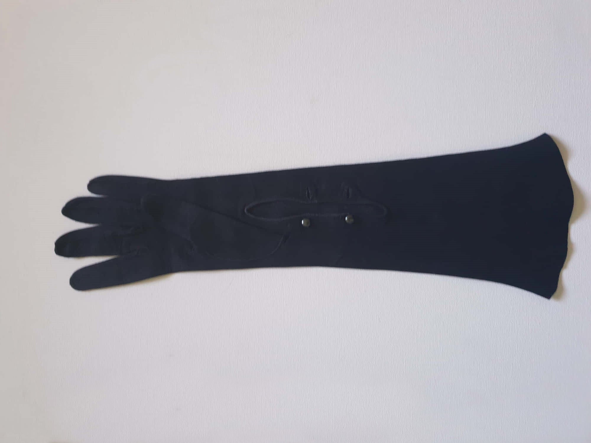 1950s vintage long black suede gloves with wrist opening size 6 1/2