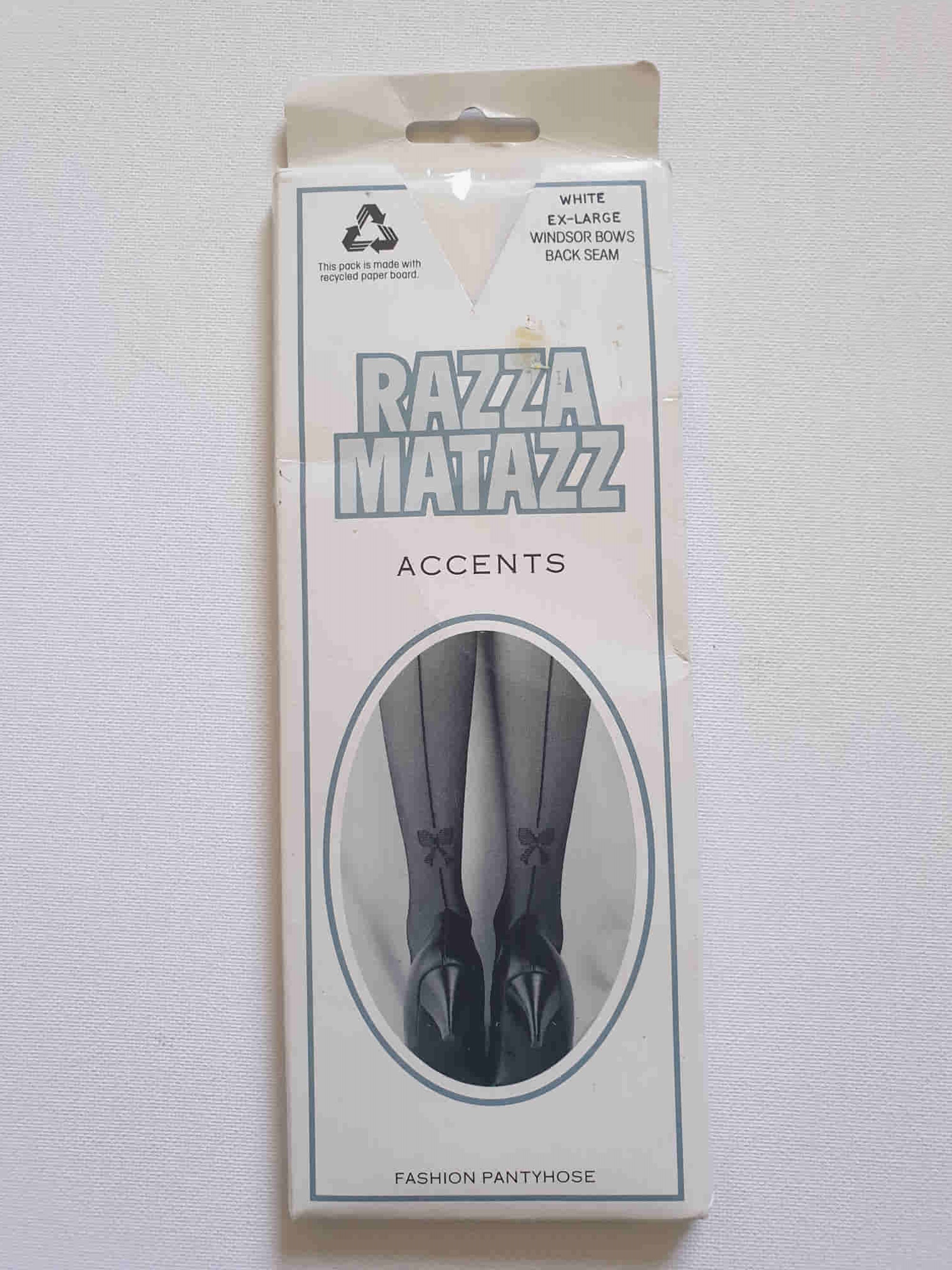 retro white vintage style pantyhose with false seam and bow accents XL Razzamatazz