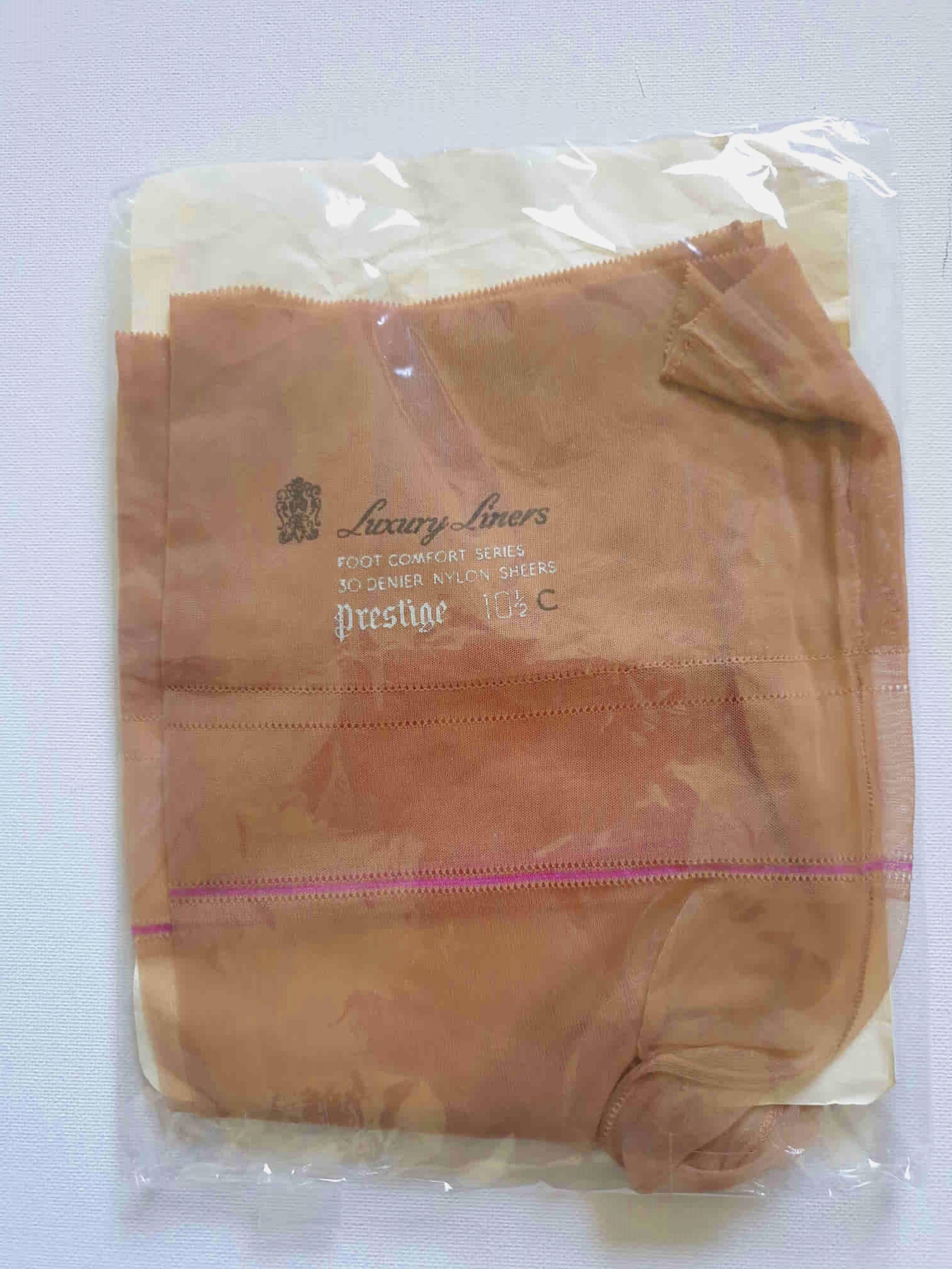 1960s vintage seamed stockings by prestige  unused size 10.5