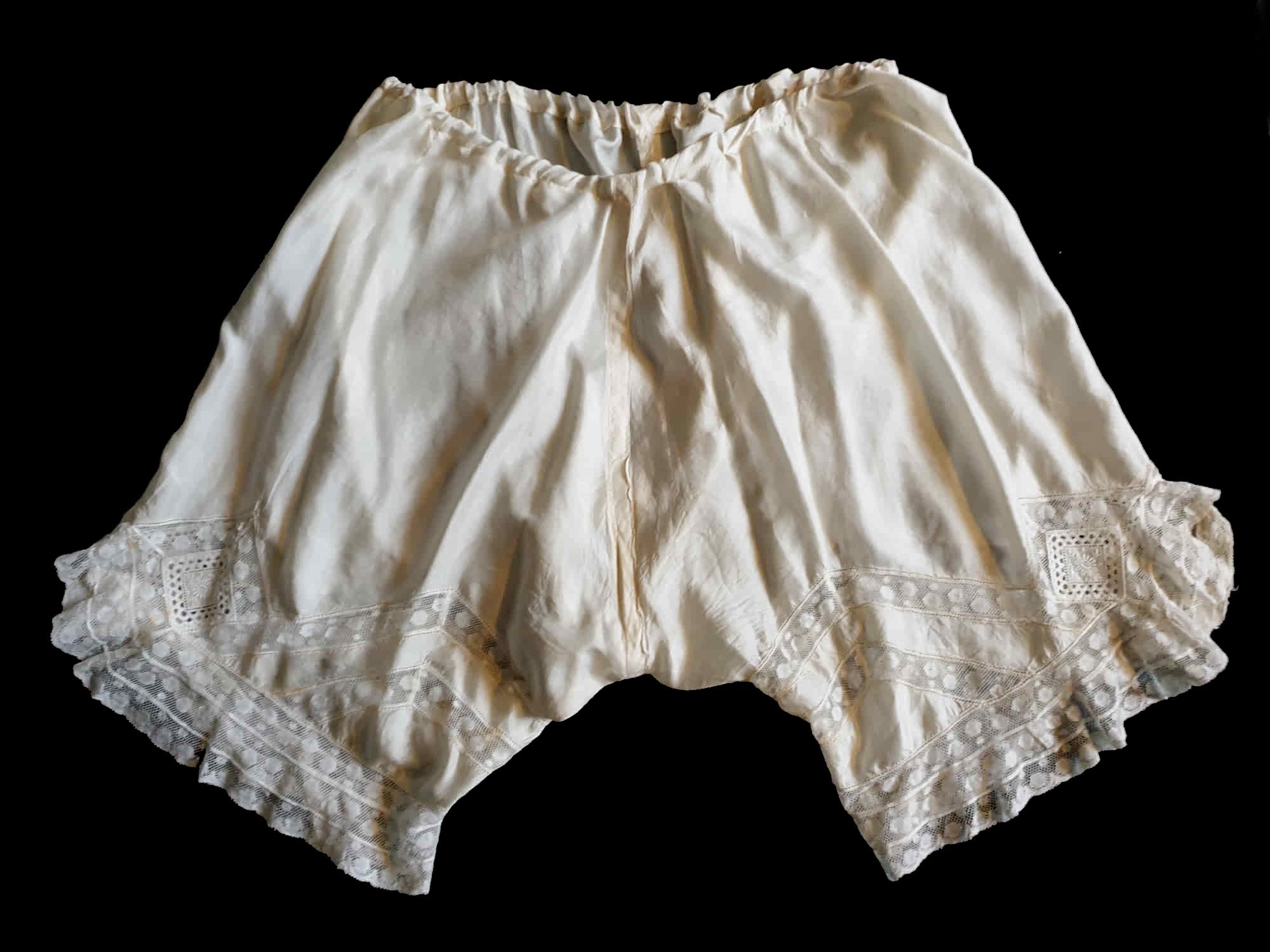 antique, edwardian cream silk knickers, underpants, with lace insertion - Large