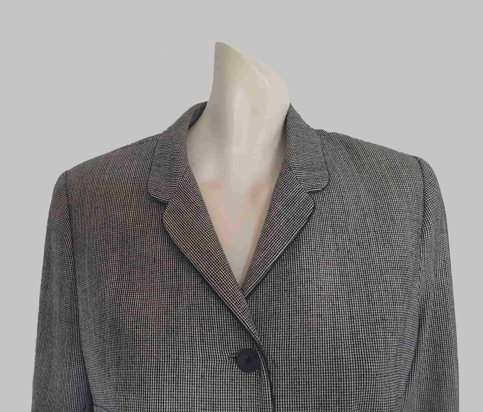 Grey houndstooth jacket with pockets by Elvie Hill - Large