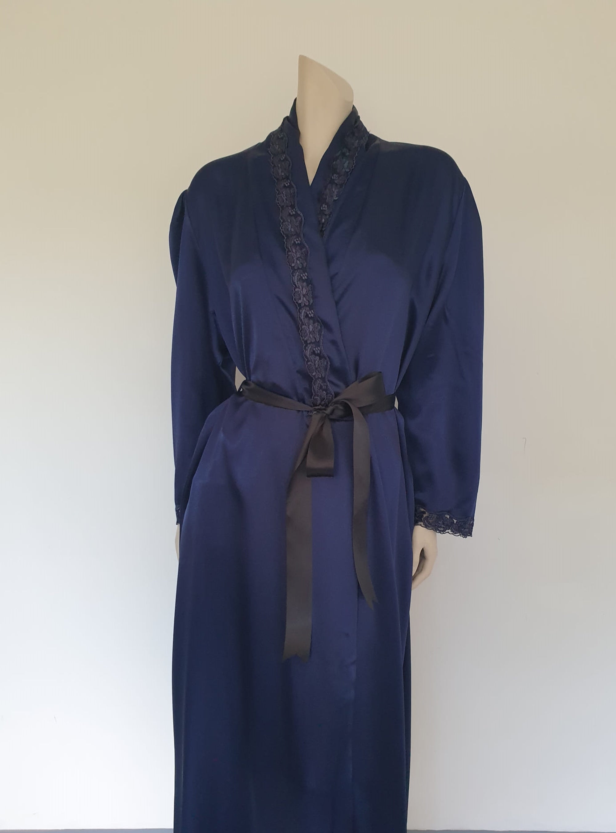 1980s navy blue satin robe with lace trim and shoulder pads - Large