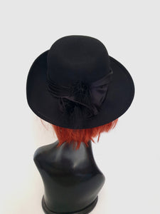 1980s vintage black felt hat with ribbon and feather trim