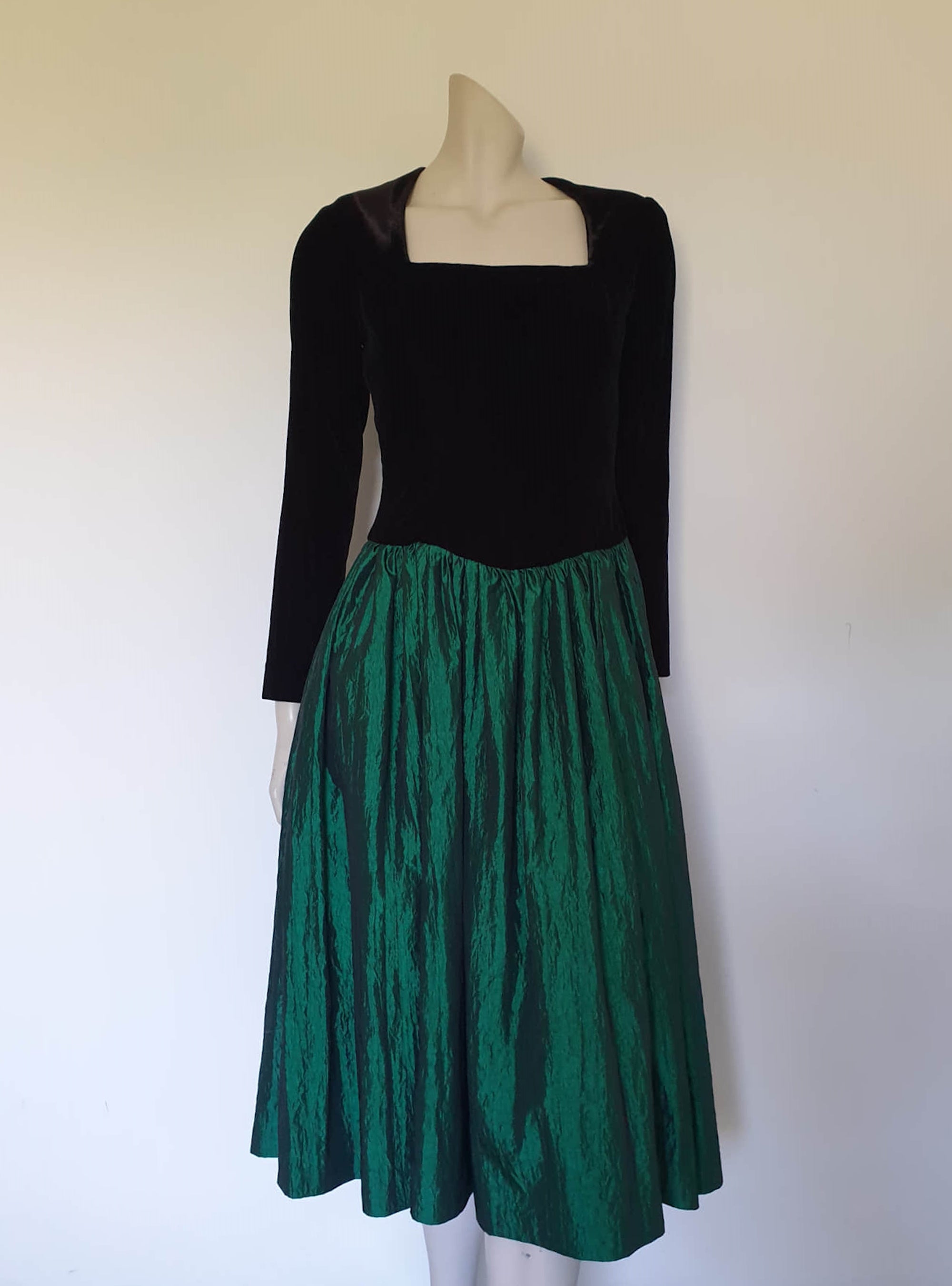 1980s prom dress - long sleeves - black and green - velvet and taffeta