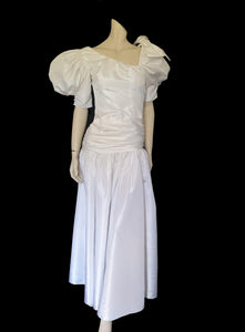 1980s white balloon sleeve wedding or prom dress by Susan Peters - Extra Small