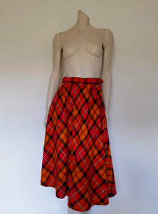 1970s vintage red and orange plaid, checked, wool skirt - Small