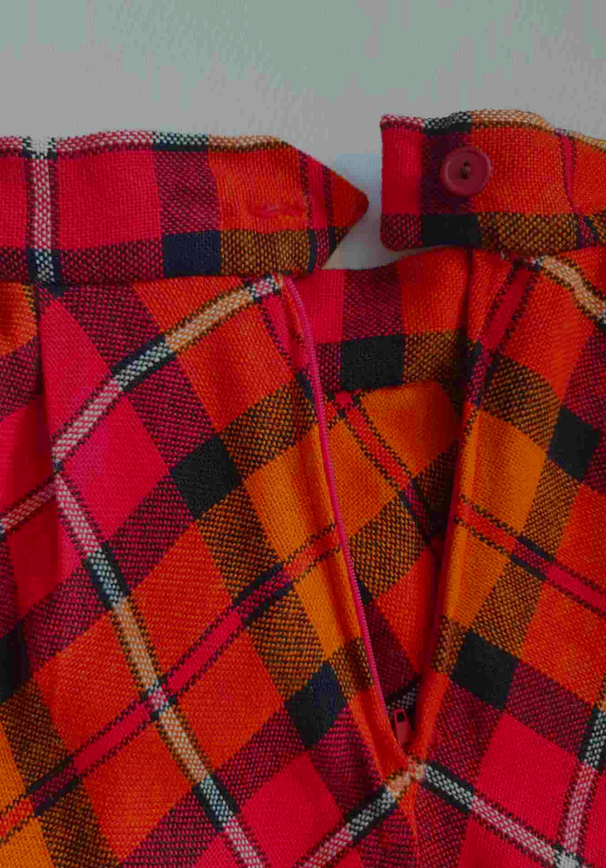 1970s vintage red and orange plaid, checked, wool skirt - Small