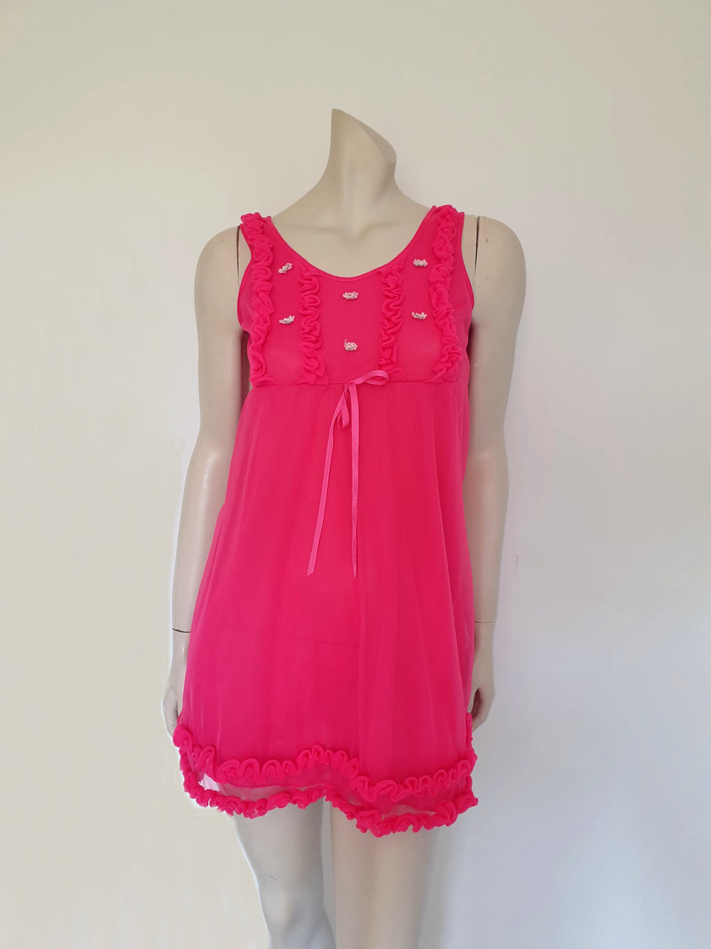 1960s vintage hot pink fuchsia, mini nightgown with ruffles by Dal-winn - Small