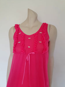 1960s vintage hot pink fuchsia, mini nightgown with ruffles by Dal-winn - Small