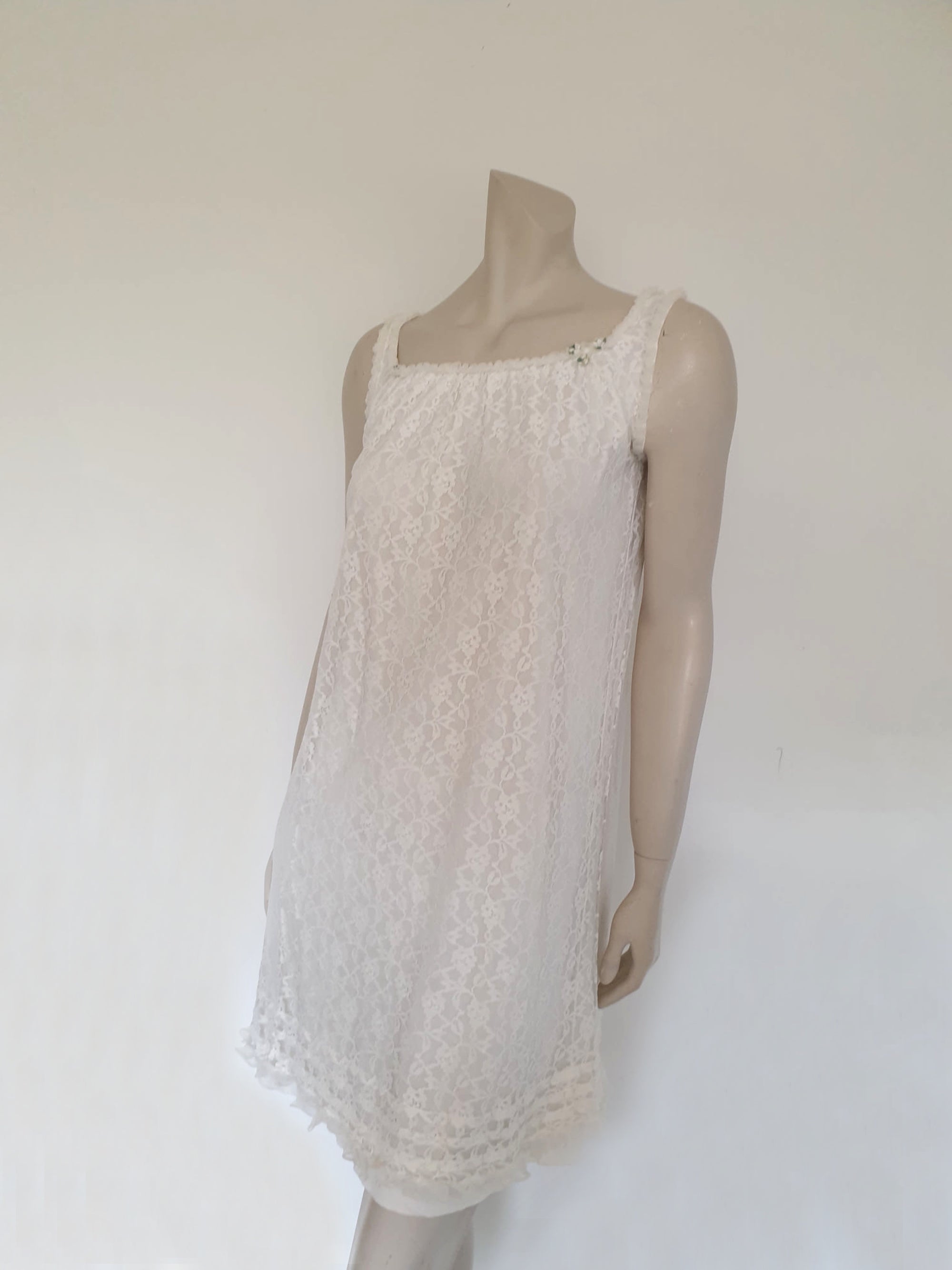 1960s vintage knee length white lace nightgown by St Mark - Extra Small