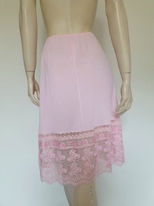 1950s-1960s Pink Half Slip With Lacy Border - Medium