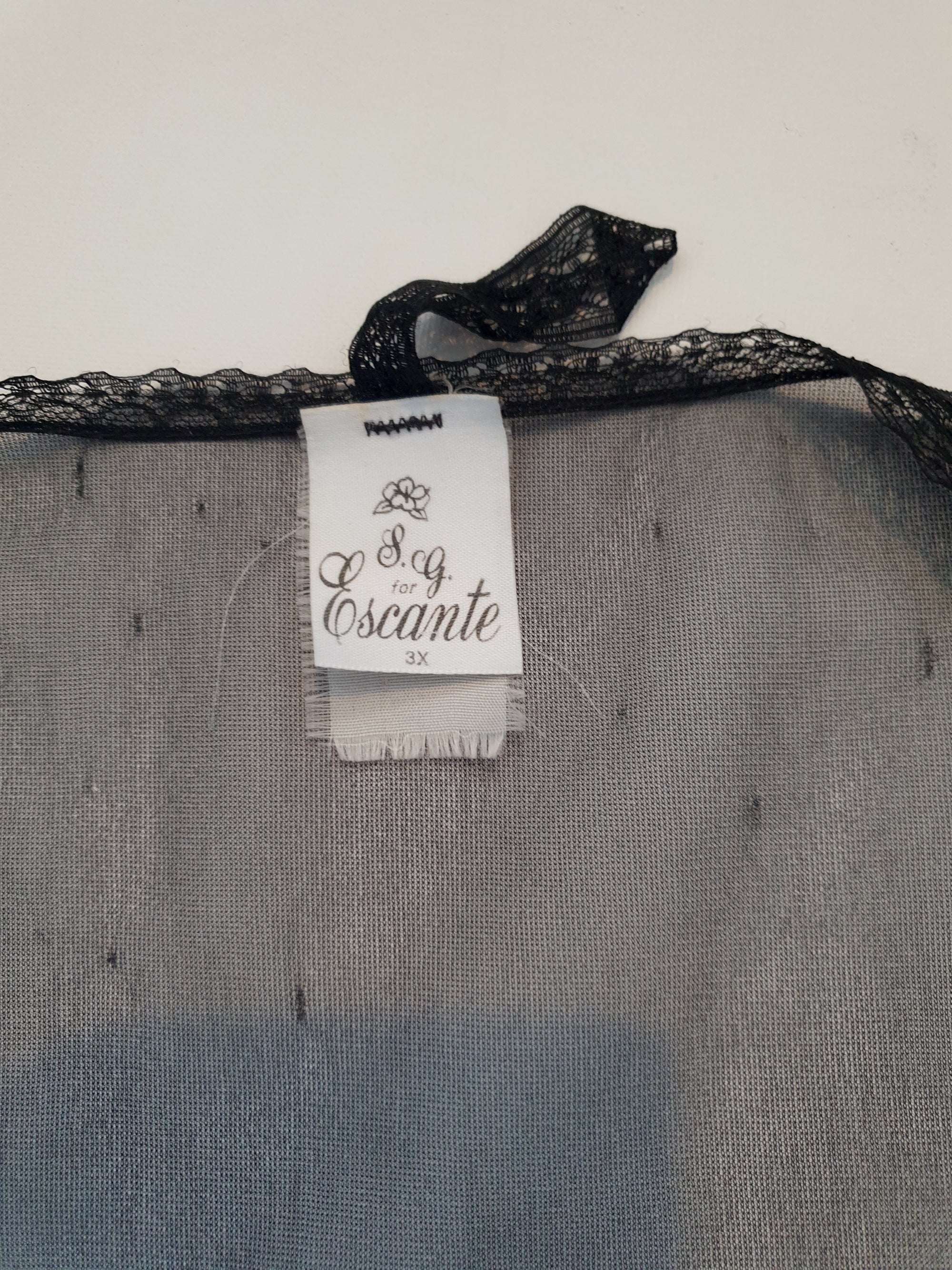 Vintage Escante label