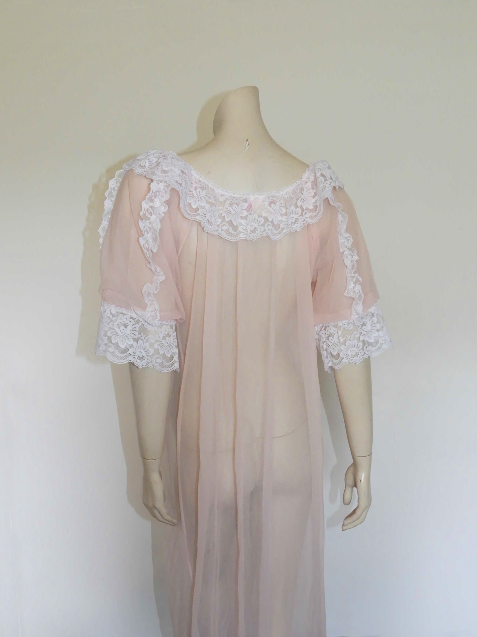 1990s vintage sheer pink peignoir robe with white lace by la loire medium