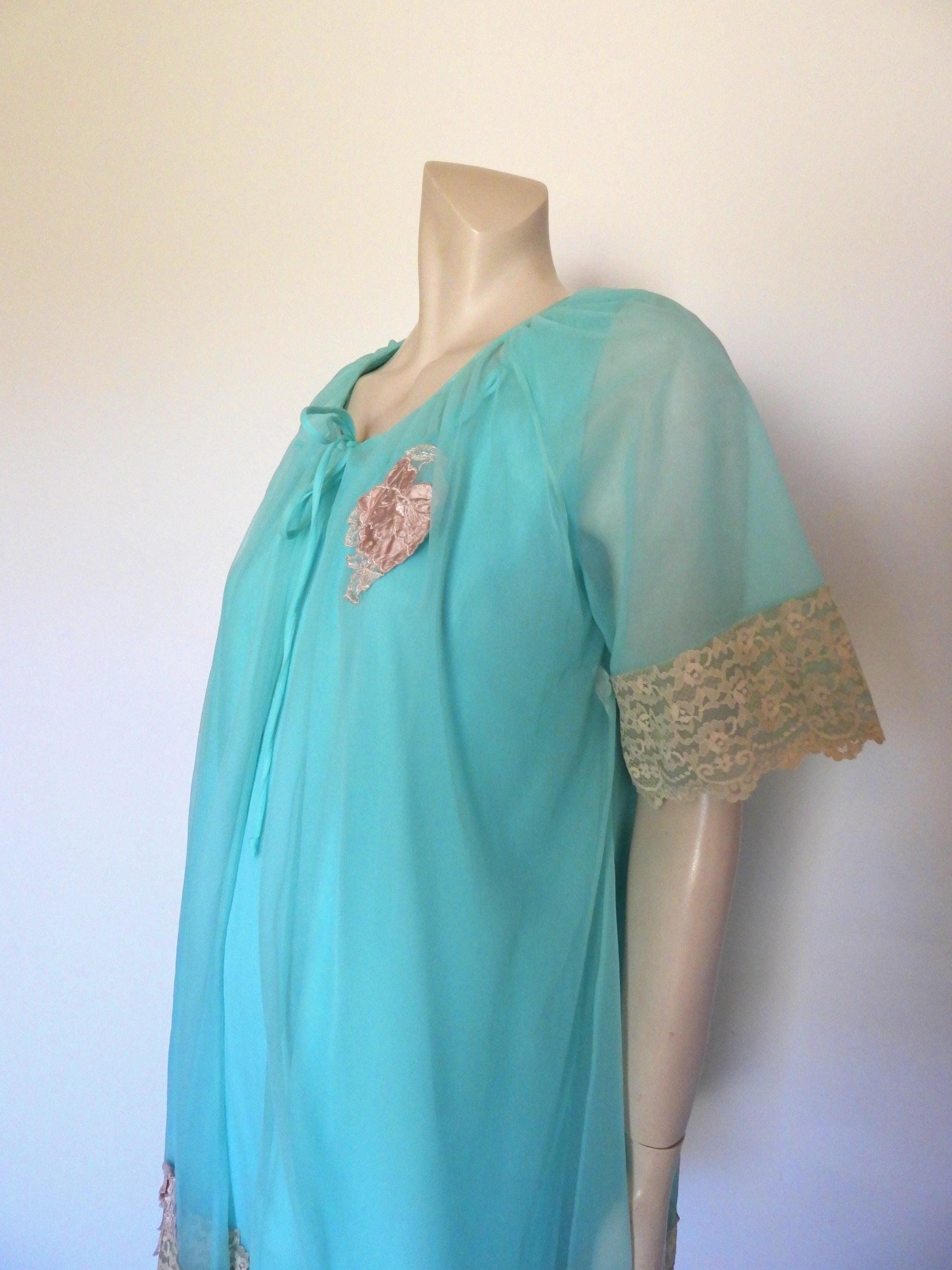 1960s vintage aqua nylon mini nightgown and robe set Medium