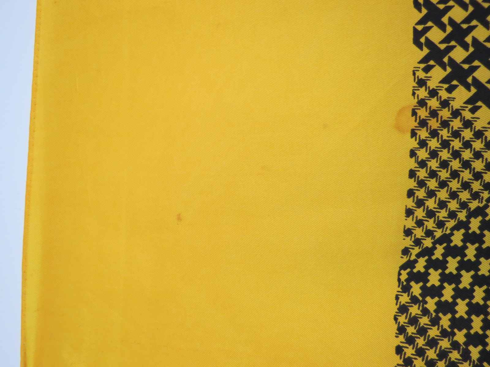 Vintage 1960s  Large Yellow and Black Vintage Houndstooth Scarf