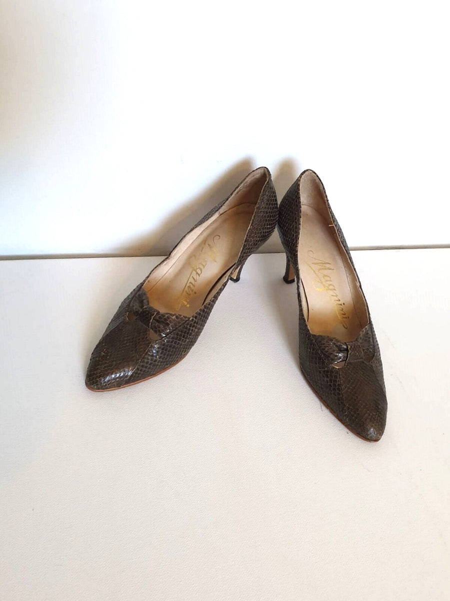 1960s Olive Brown Snakeskin Shoes, Pumps, by Magnini - Size 5 – Louisa ...