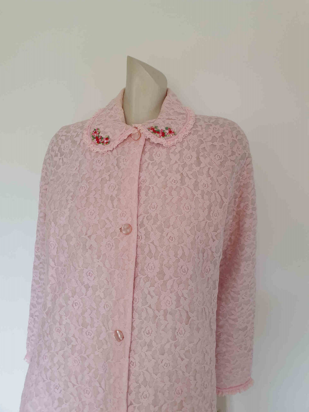 1960s vintage pink nylon quilted lace dressing gown or robe