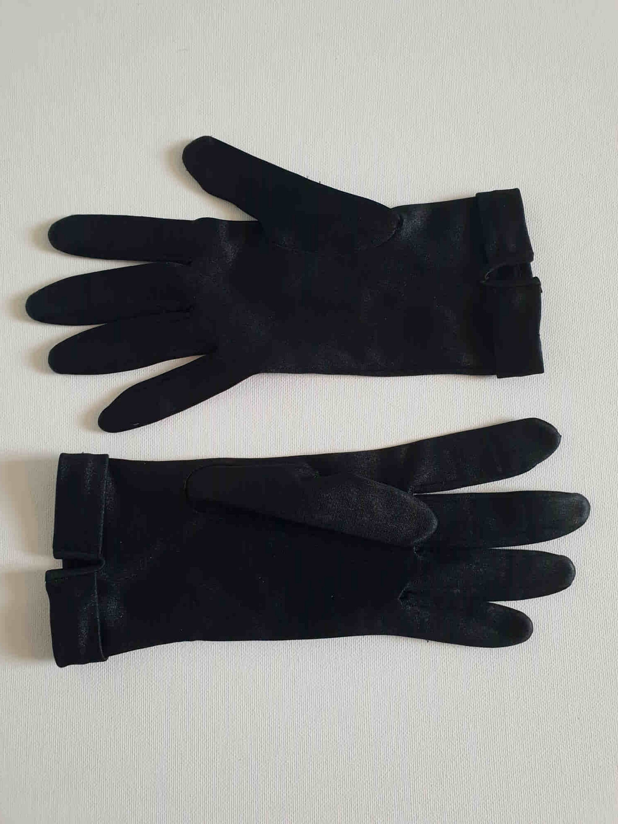 1960s vintage short black shiny stretch gloves medium