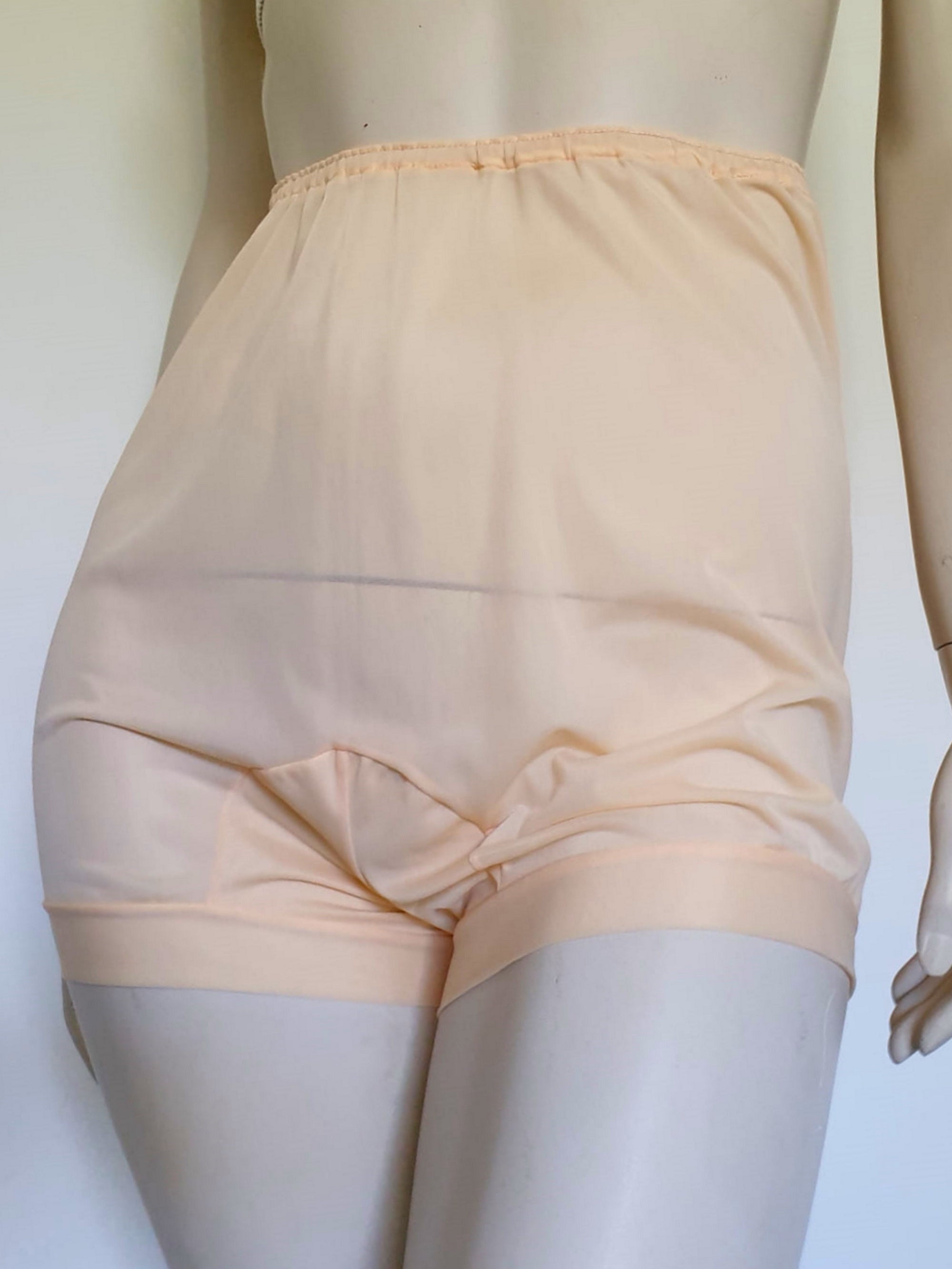 1950s Peach Nylon Panties, Nana Pants, by Prestige - M – Louisa