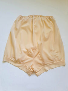 vintage 1940s 1950s peach nylon panties nana pants by prestige - Medium
