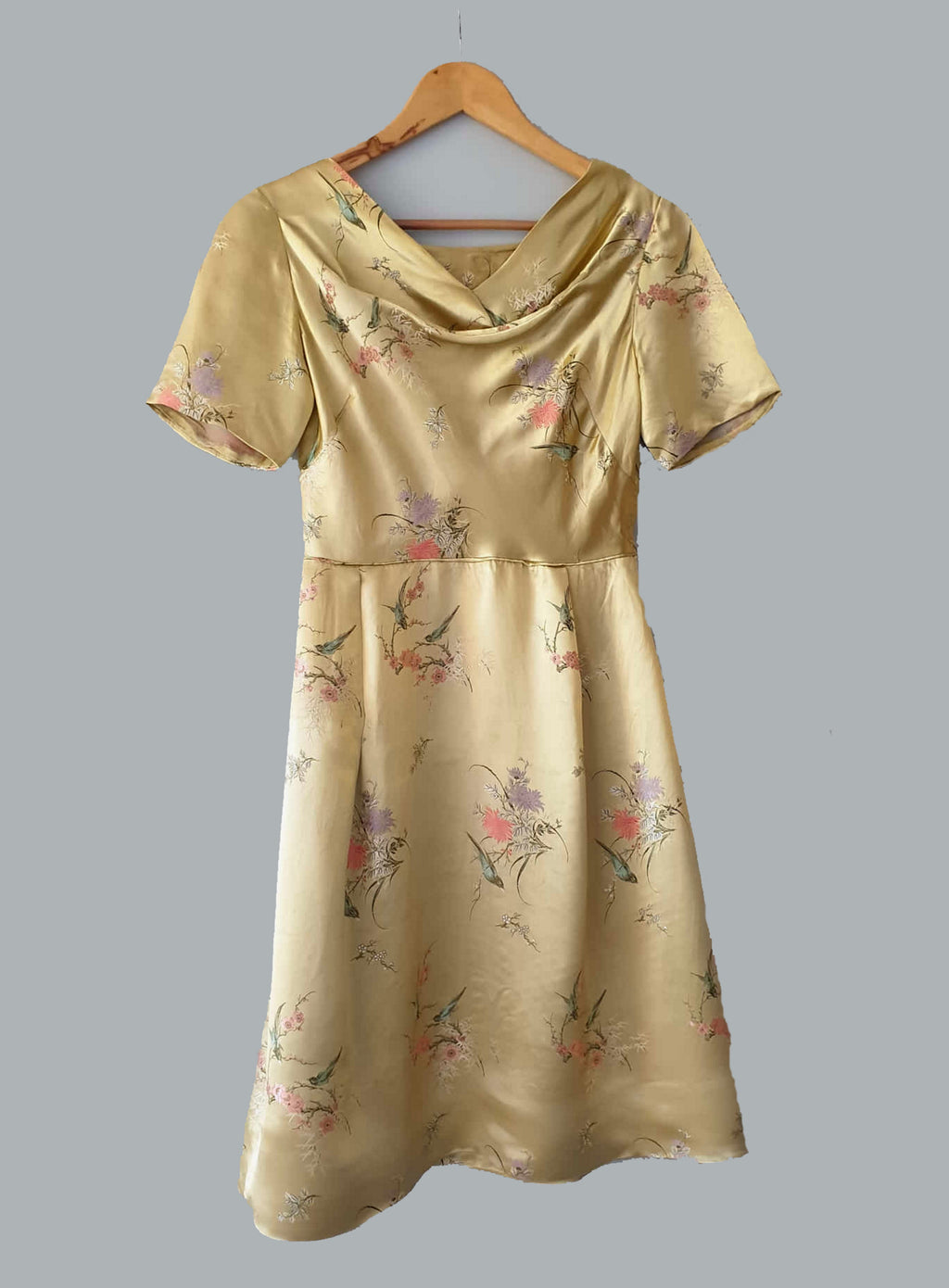 1960s vintage pale gold chinese brocade satin dress small