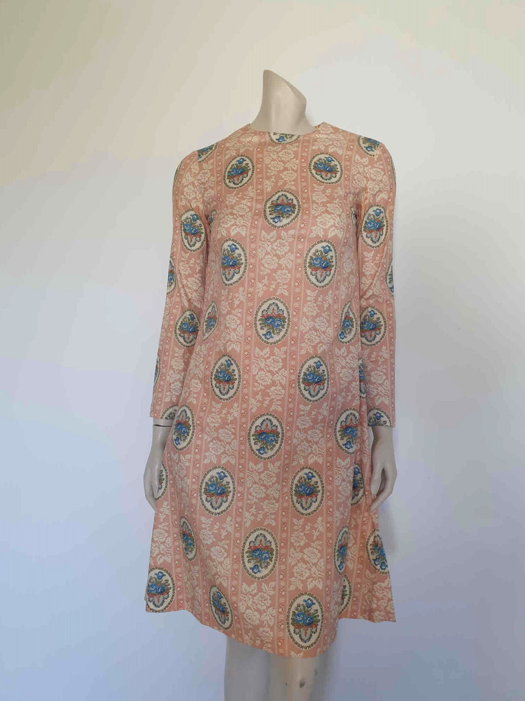 1960s 1970s vintage pink cotton floral dress