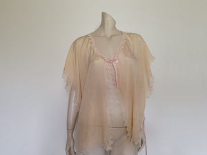 Antique 1910s Pale Peach Silk Boudoir Jacket With Lace - L