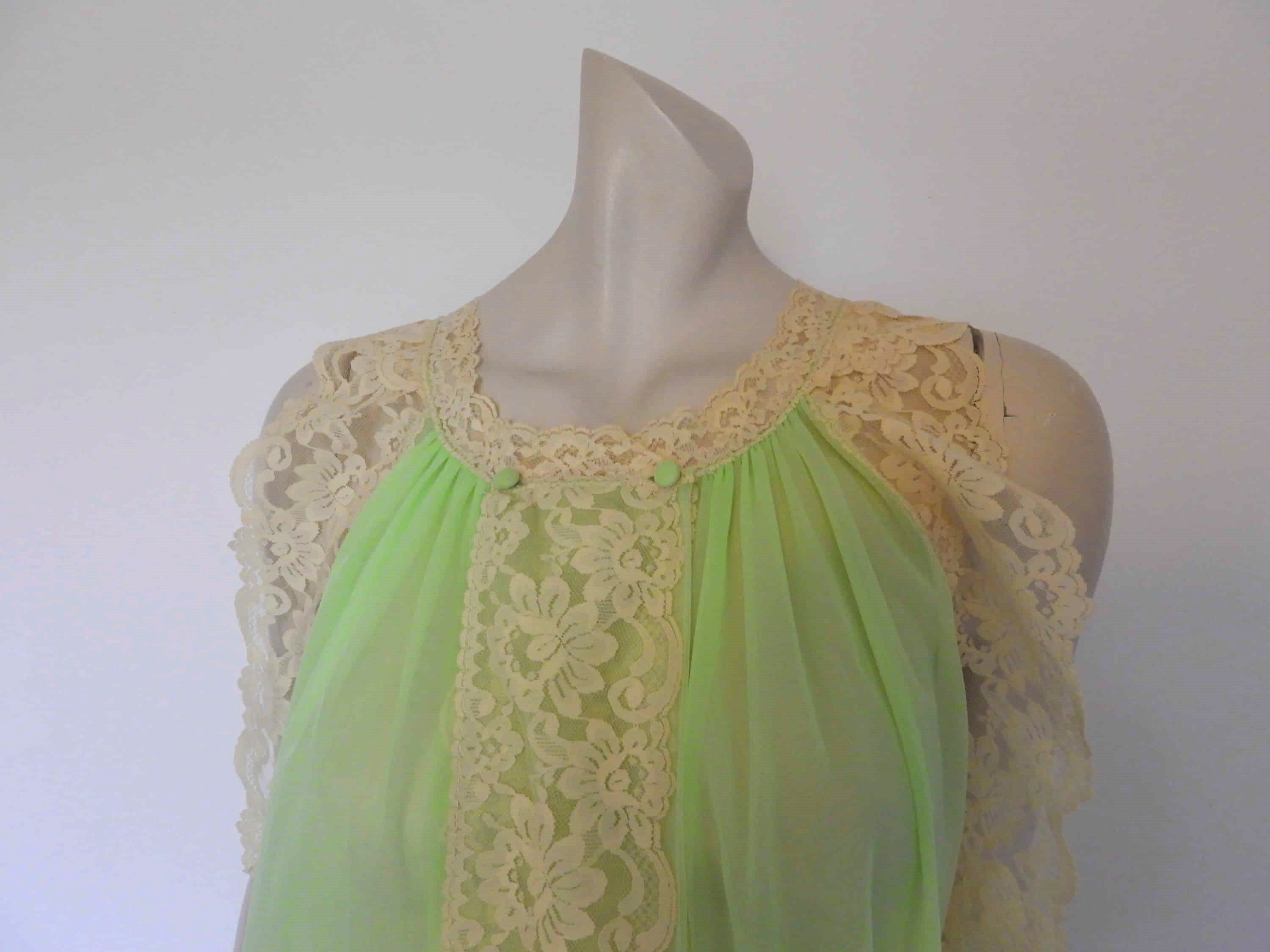 vintage sheer green lingerie negligee peignoir robe by tosca