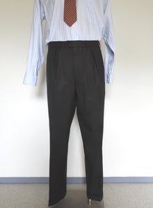 Charcoal grey wool suit with pleat front cuffed pants by aquascutum size 42R