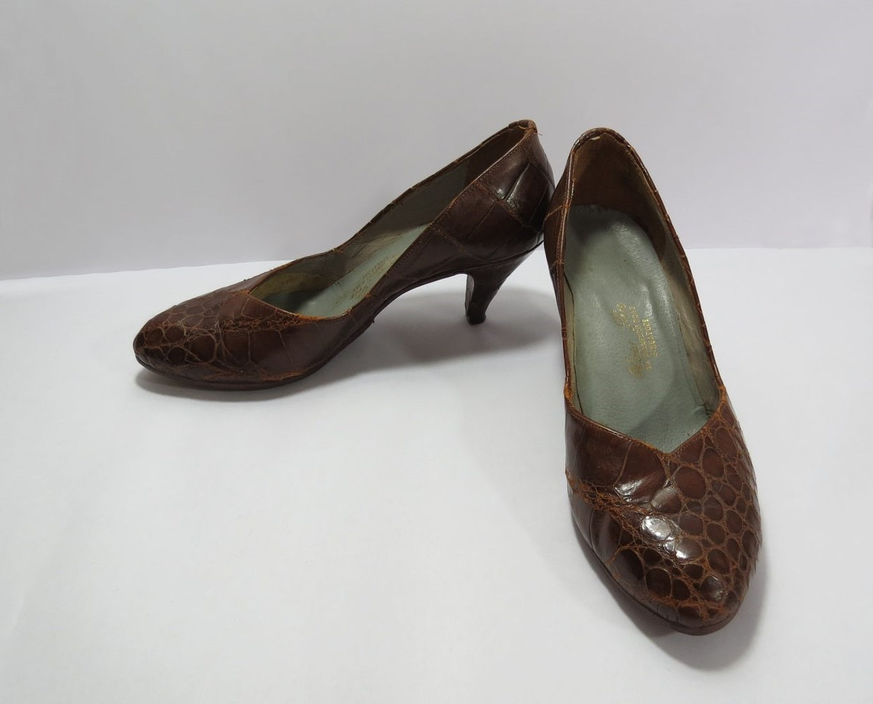 vintage 1940s shoes brown crocodile skin pumps heels AU US 7 EU 37.5