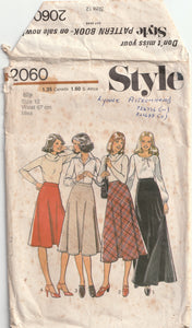 1970s vintage pattern flared skirt midi or maxi 1977