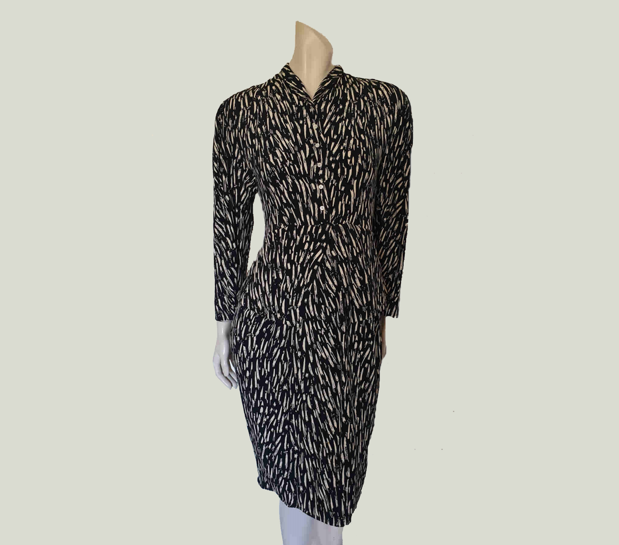 Black and white peplum dress hot sale